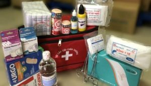 Những dụng cụ sơ cứu cầm máu cần có tại nhà