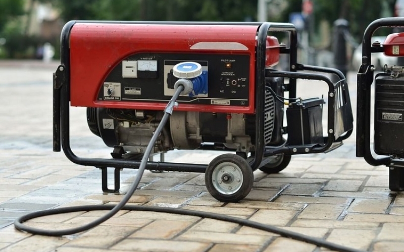 Đồng hồ hiển thị báo không đủ điện áp