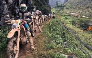 công ty tổ chức tour sinh tour