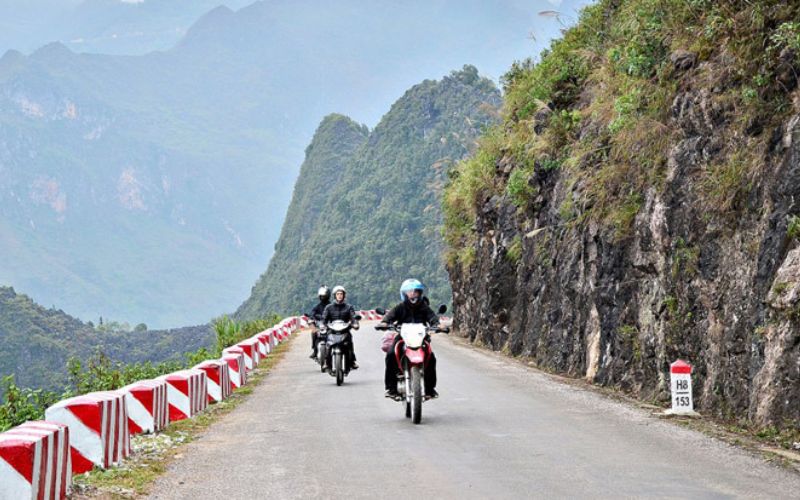 vì sao nên phượt hà giang bằng xe máy
